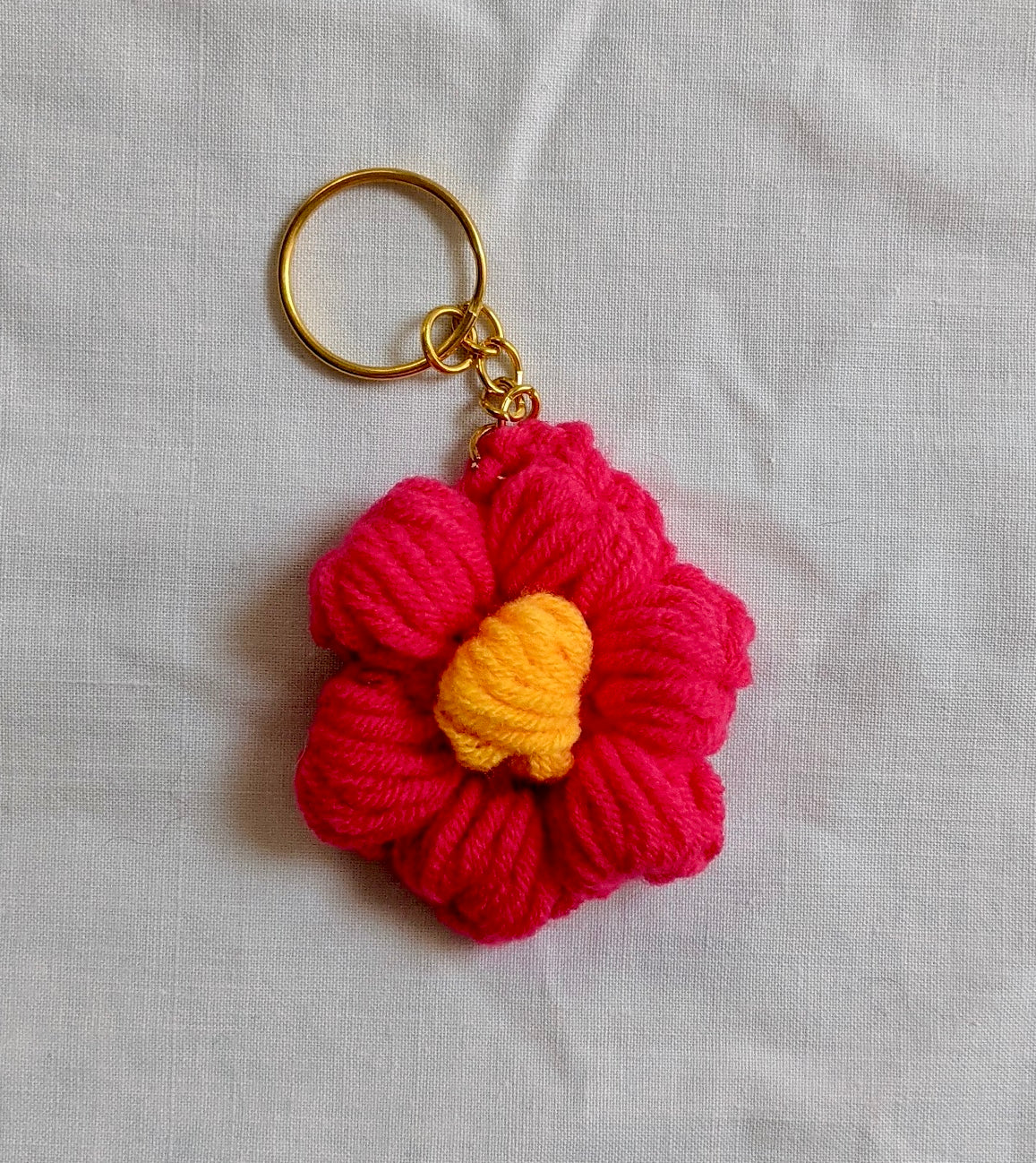 Puff flower keychain