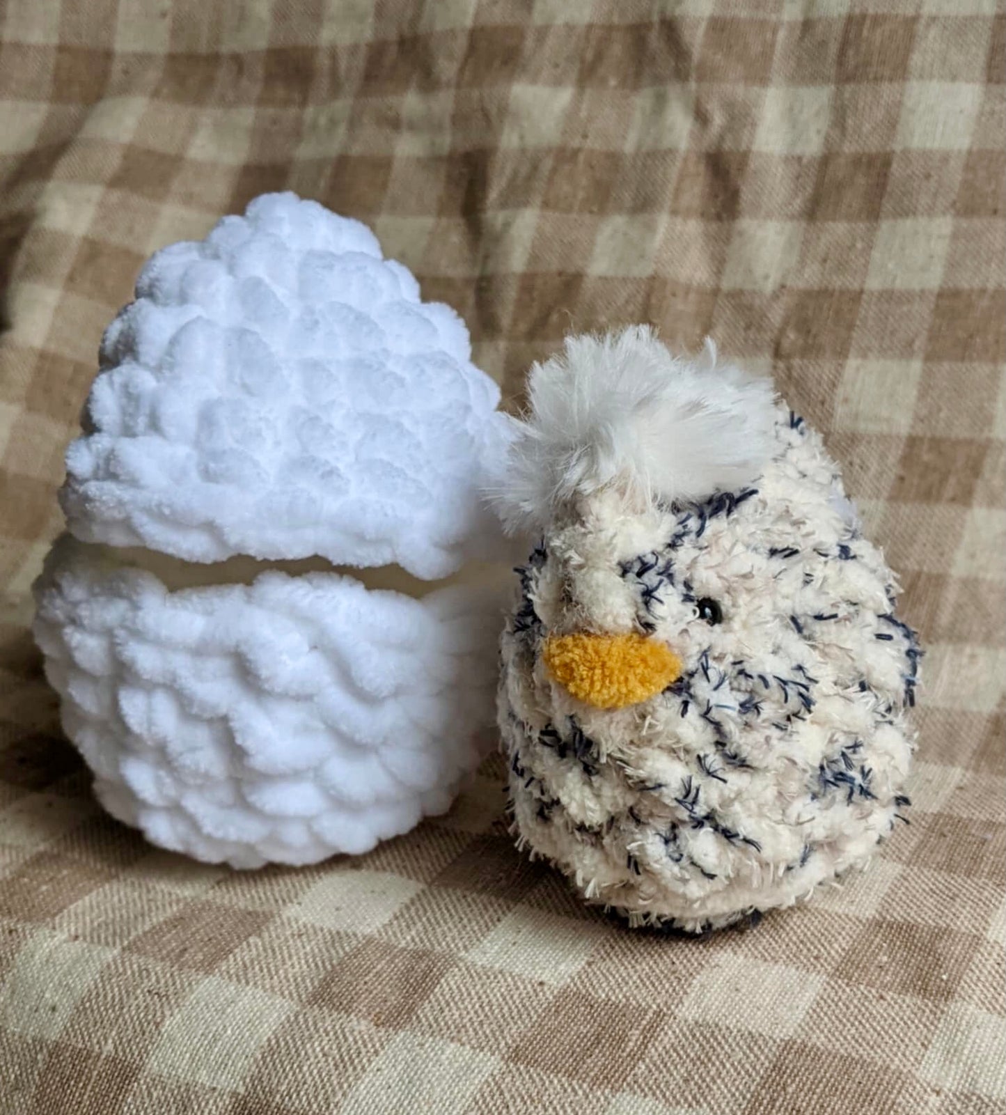 Aumigurumi - Hatching chick