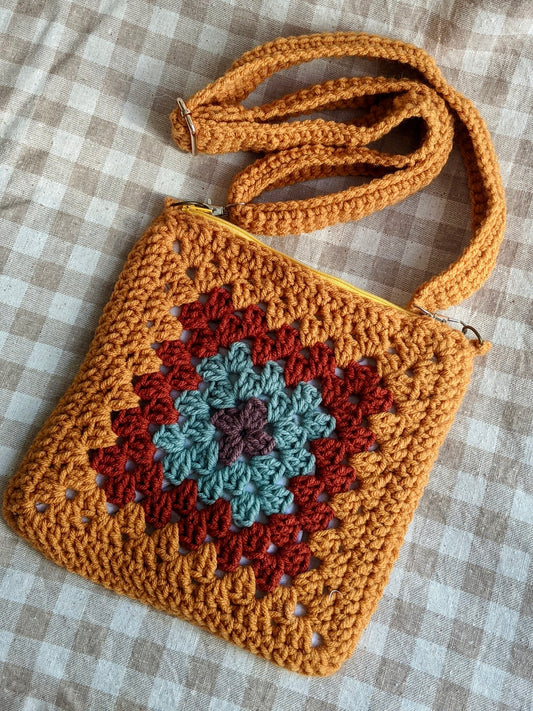 Mustard - Granny square crossbody